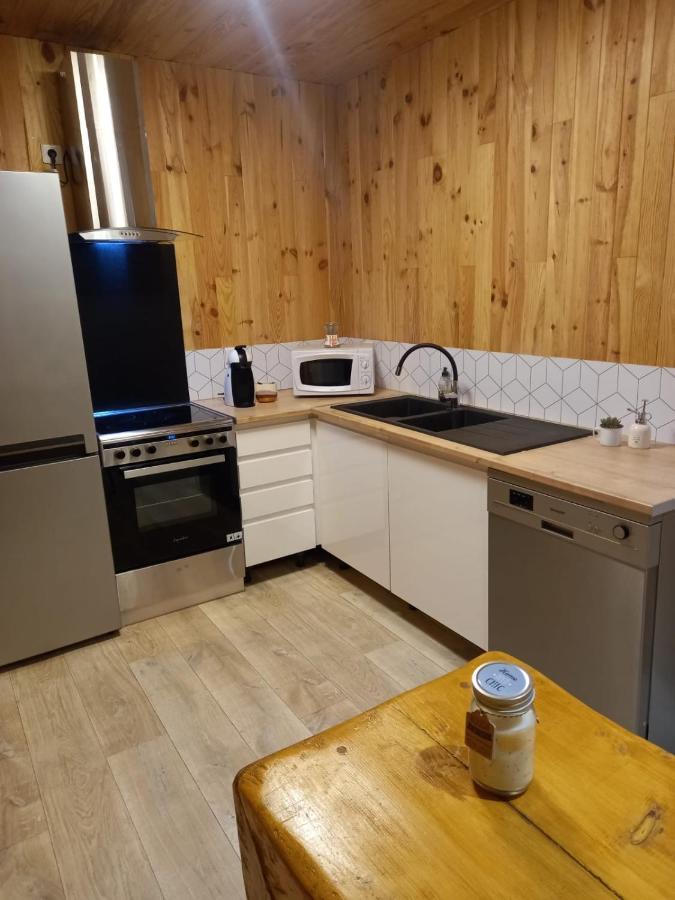 Gite L'Enclos O Rendez-Vous Roquefeuil-Pays De Sault- Avec Jardin Luaran gambar